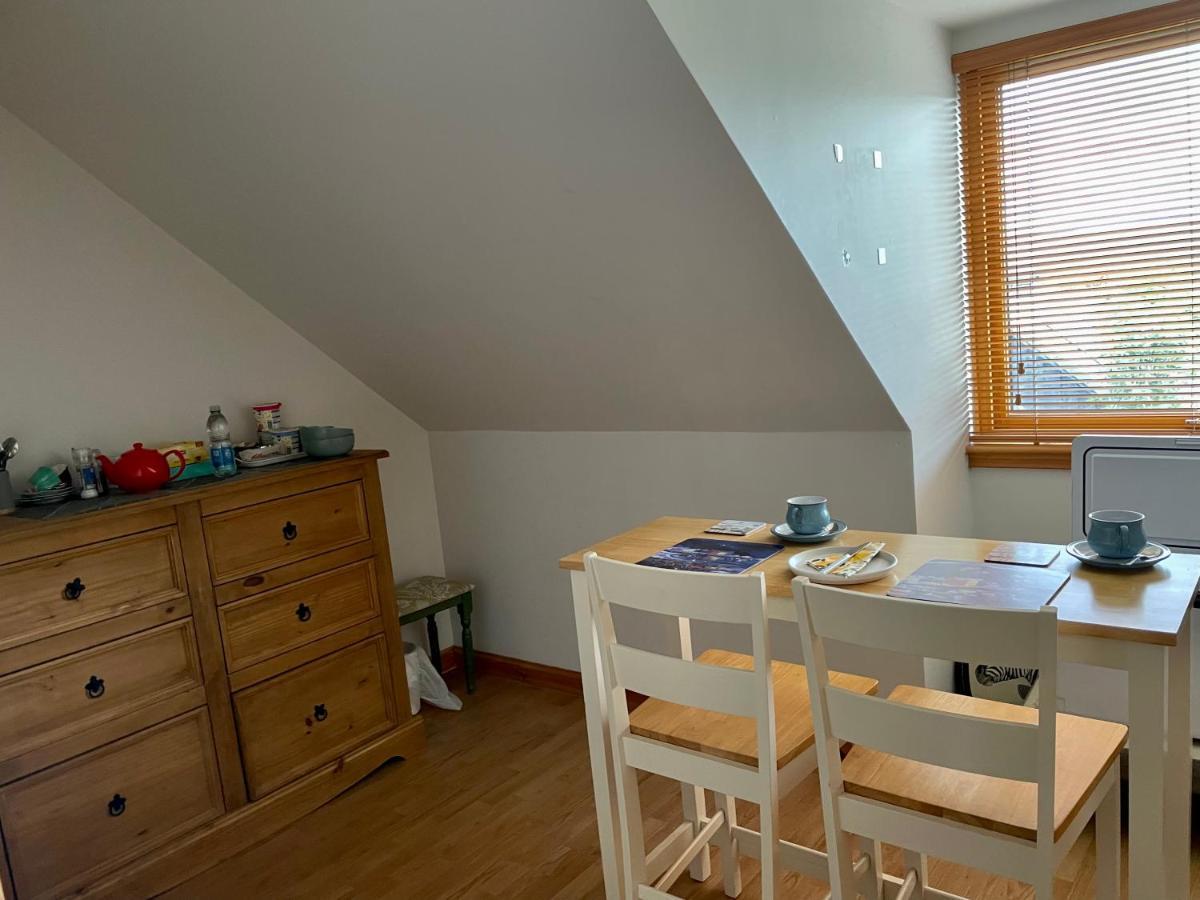Bed and Breakfast 9 Kirk Road Cromdale Экстерьер фото