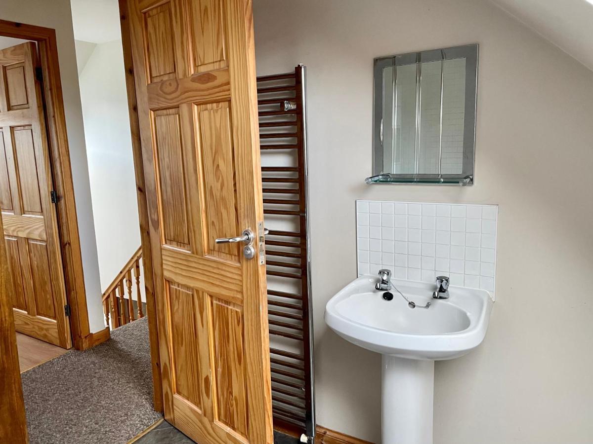 Bed and Breakfast 9 Kirk Road Cromdale Экстерьер фото